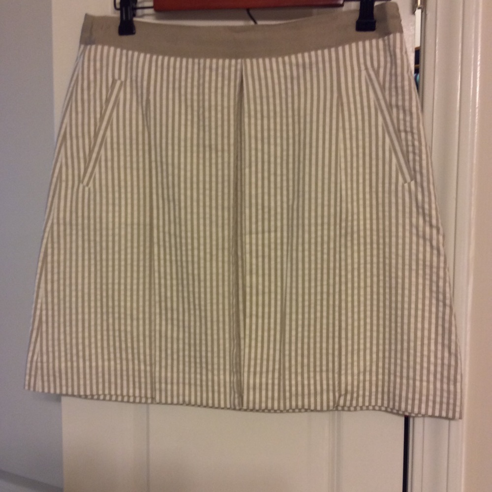 Searsucker skirt